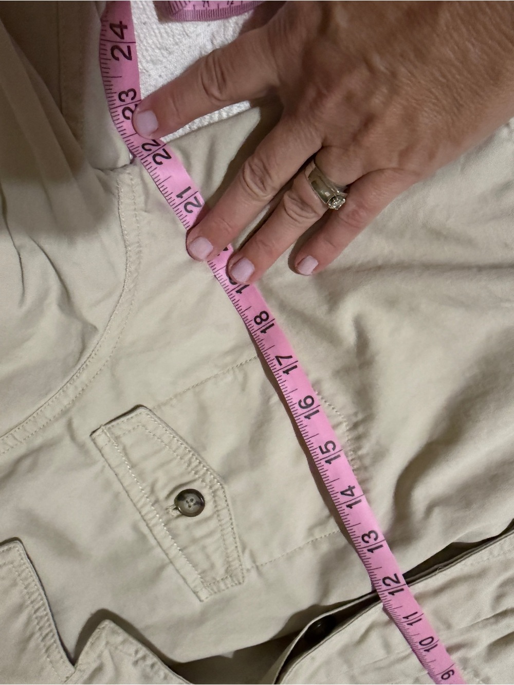 Excellent condition size L Eddie Bauer Women's Tan Utility Jacket. 100% cotton - Picture 9 of 9